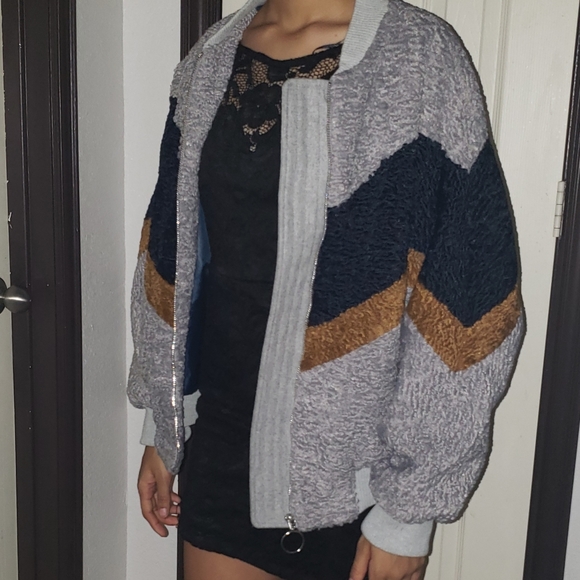 J . O. A. Jacket - Picture 3 of 8